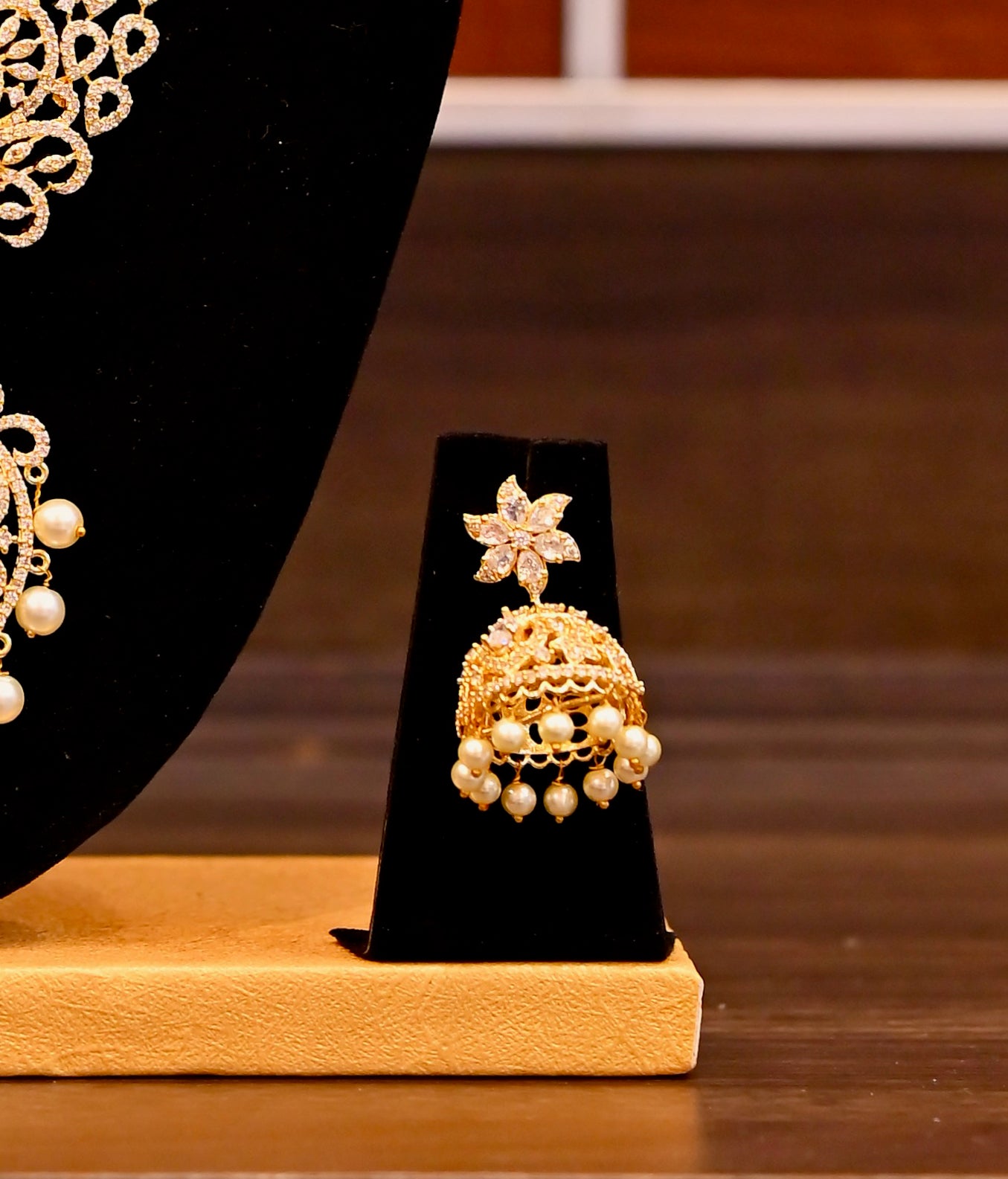 Sunset Radiance - Golden Filigree and Pearl Elegance Jewellery Set