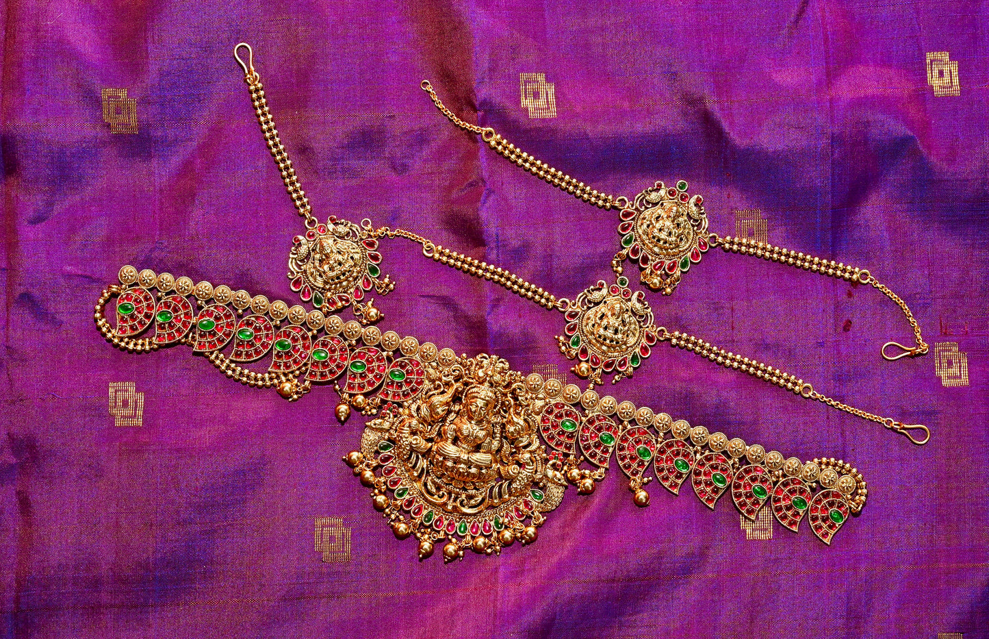 Lakshmi's Aura - ExquisiteBridal Jewellery Set
