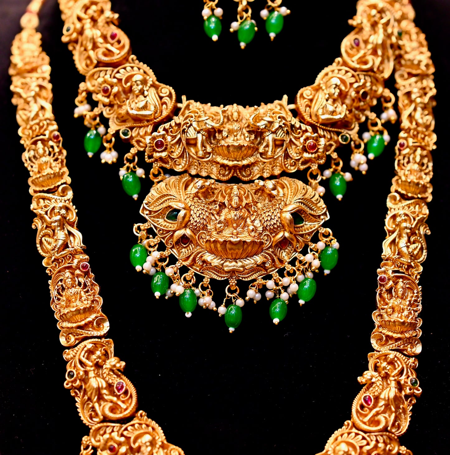 Empress of Emeralds - Exquisite Gold Bridal Jewellery Set